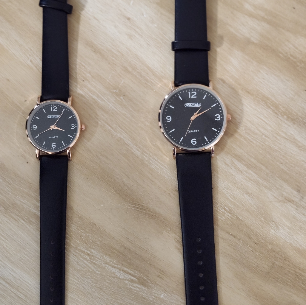 Pair Of Watches Both Work No Box Pair Of Watches Both Work No Box